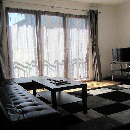 Cozy Off Road 2 Bedroom Cottage Apartment With Free Wi-Fi And Private Parking Glasgow Exterior photo