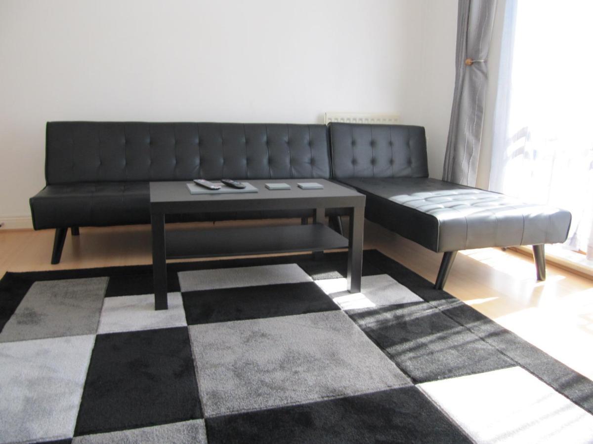 Cozy Off Road 2 Bedroom Cottage Apartment With Free Wi-Fi And Private Parking Glasgow Exterior photo