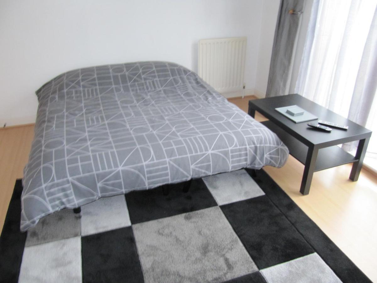 Cozy Off Road 2 Bedroom Cottage Apartment With Free Wi-Fi And Private Parking Glasgow Exterior photo